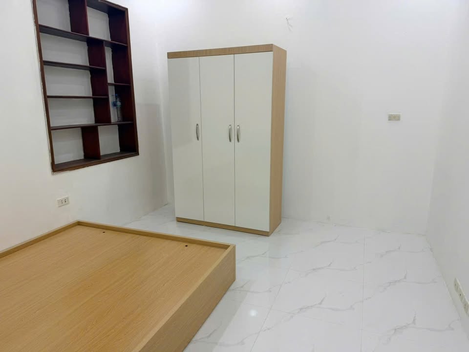 Căn hộ 3 phòng ngủ Trung Hòa 80m² giá 3.9 tỷ - Sổ đỏ chính chủ!