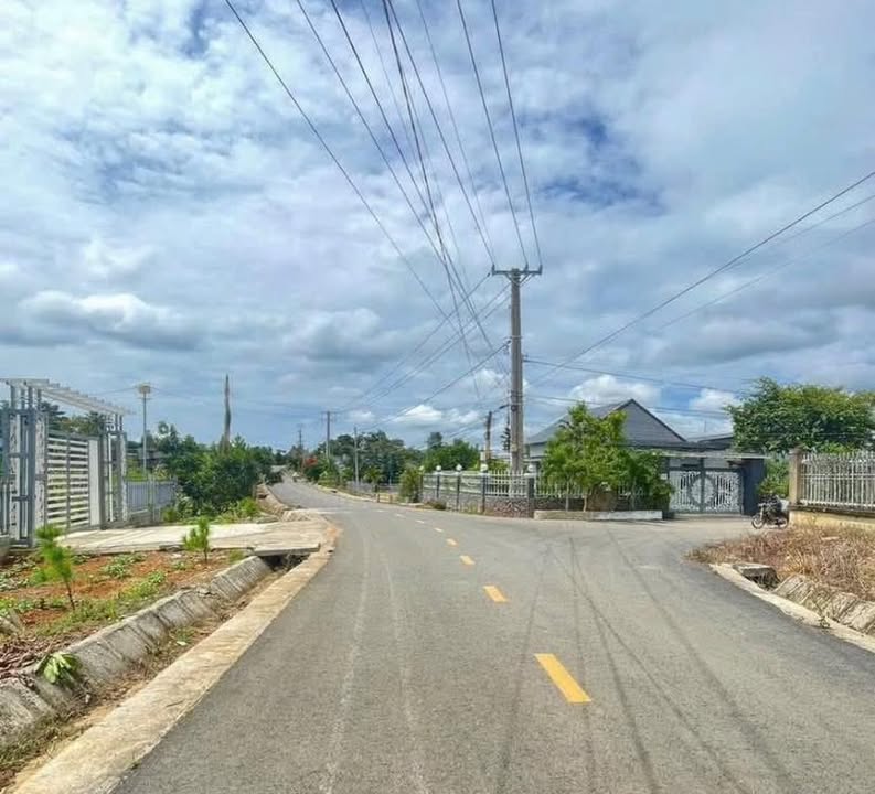 Đất nền mặt tiền Đoàn Thị Điểm, Bảo Lộc 1015m² giá 4.3 tỷ - Cơ hội đầu tư tiềm năng!