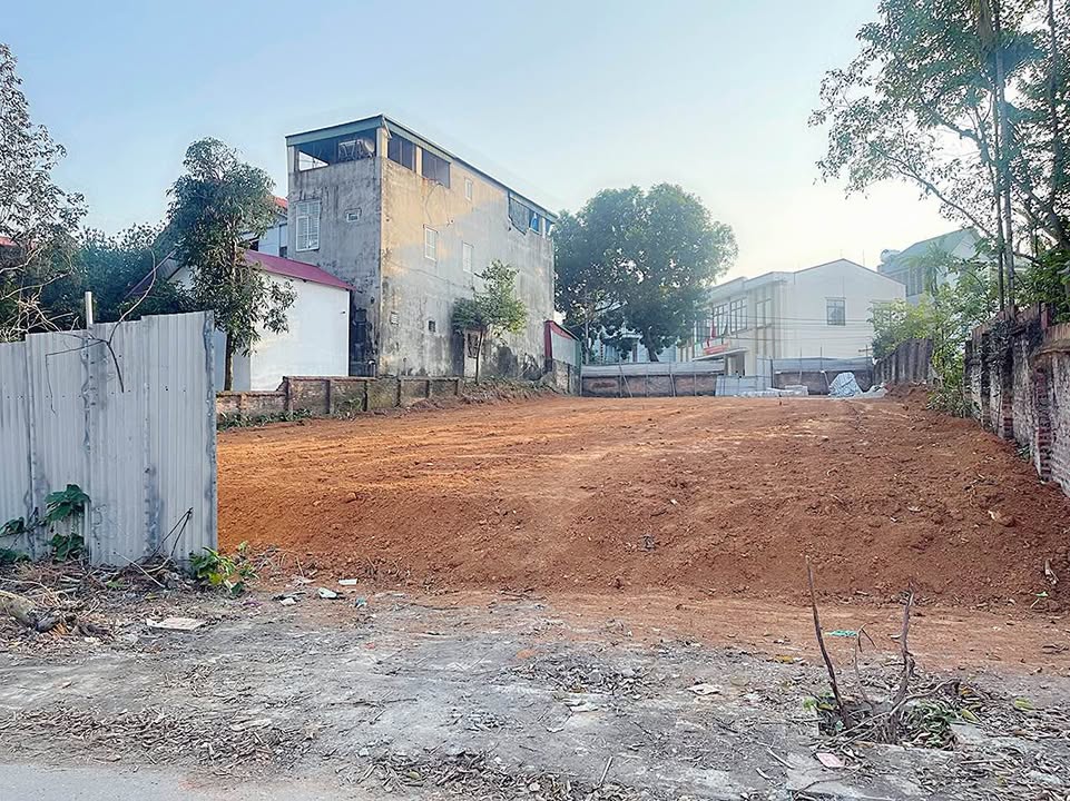 Đất nền Đồng Tâm Vĩnh Yên 102m² giá 2 tỷ - Sổ hồng chính chủ, vị trí đẹp!