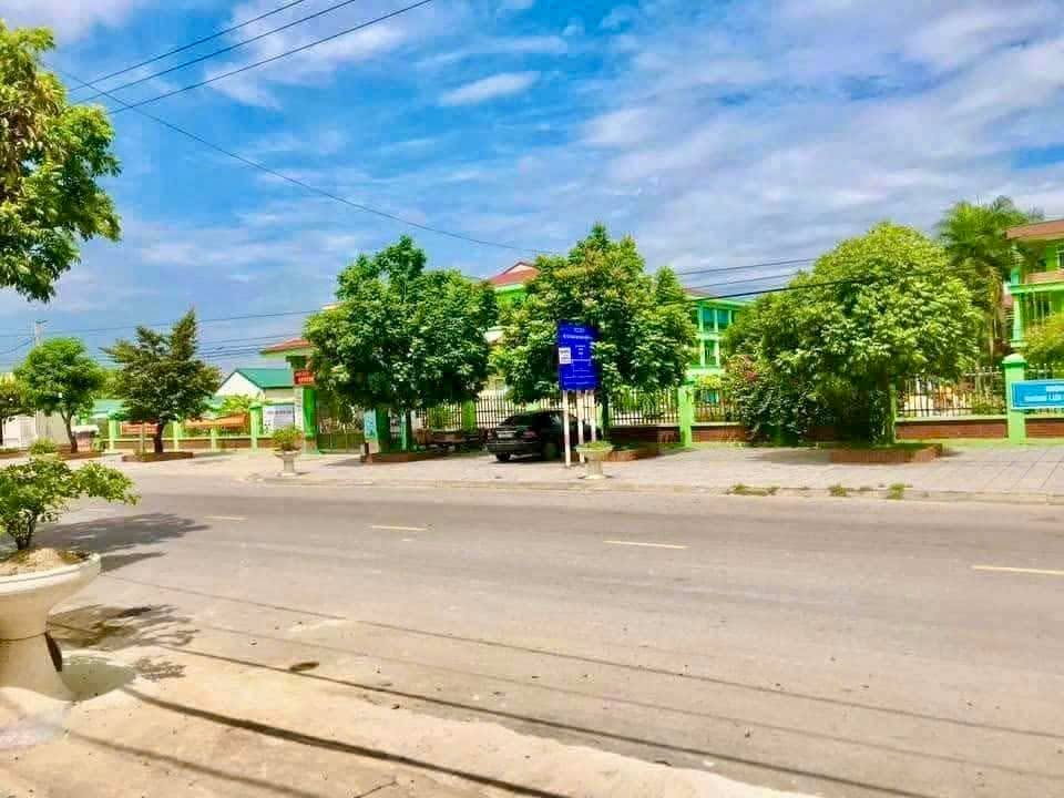 Nhà 2,5 Tầng Bạch Đằng, Quảng Hưng 58m² giá 4.068 tỷ - Kinh doanh sầm uất!