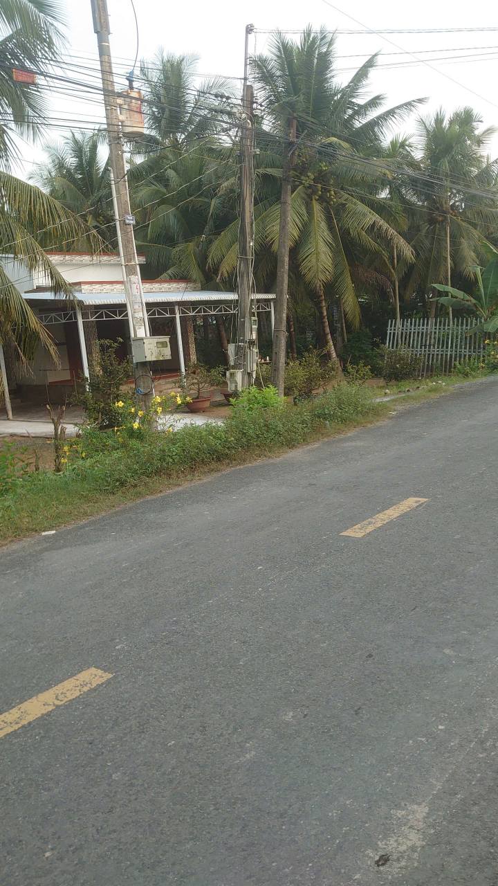 Đất mặt tiền Hương Lộ 7, xã Bình Phú, 200m² giá 2.3 tỷ - Cơ hội đầu tư hấp dẫn!