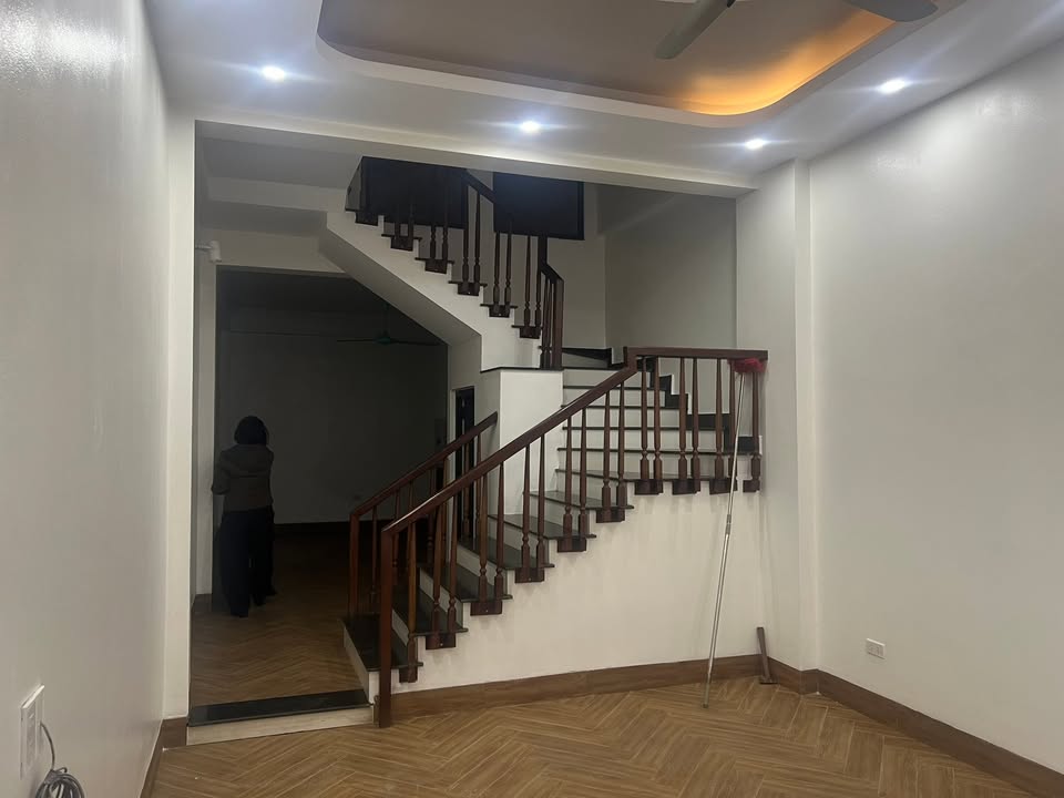 Nhà 3 tầng ngõ phố Điện Biên Phủ, 50m² giá 3 tỷ - Vị trí trung tâm thuận lợi!