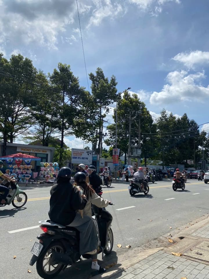 Nhà trọ Phú Lợi, Thủ Dầu Một 125m² giá 2 tỷ - Dòng tiền ổn định, thu nhập cao!