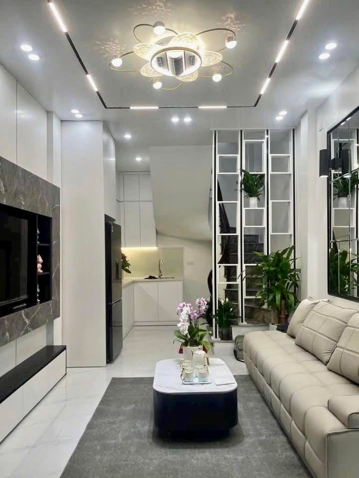 Nhà phố Bạch Mai 25m² giá 6.5 tỷ - Full đồ, chỉ việc về ở!