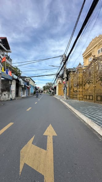 Nhà mặt tiền kinh doanh khu phố 11, Tân Phong 130m² giá 5.2 tỷ - Vị trí đắc địa, sầm uất