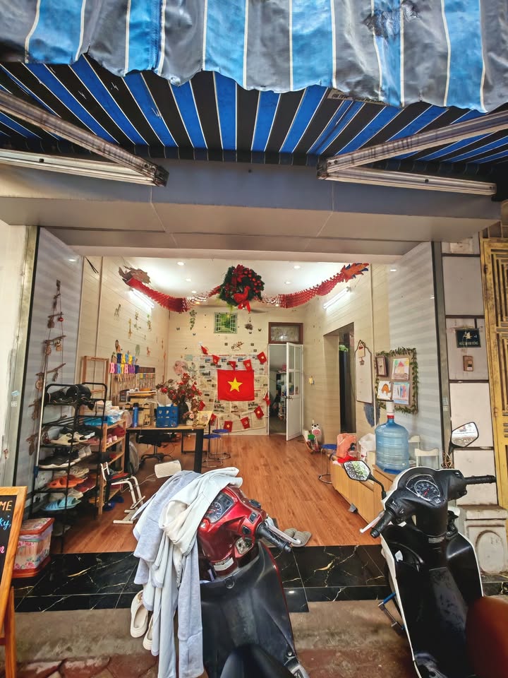 Nhà nguyên căn mặt phố Kim Đồng Hoàng Mai 60m² giá 25 triệu - Phù hợp kinh doanh và ở ngay!