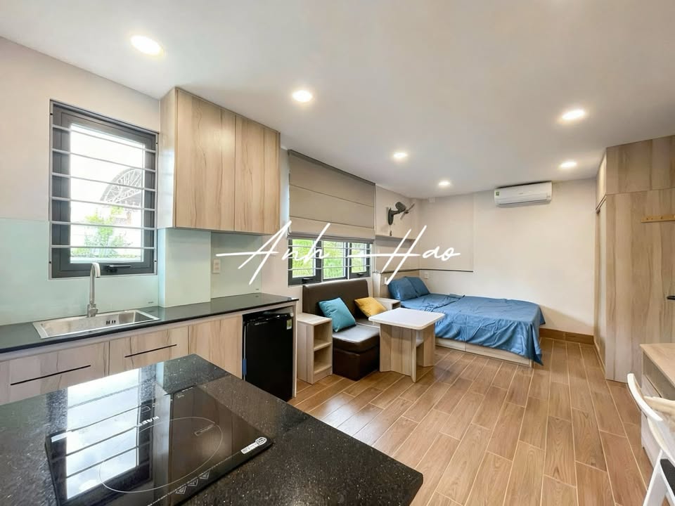 Phòng cho thuê 2 cửa sổ lớn tại Phó Đức Chính, Bình Thạnh - Siêu thoáng mát!