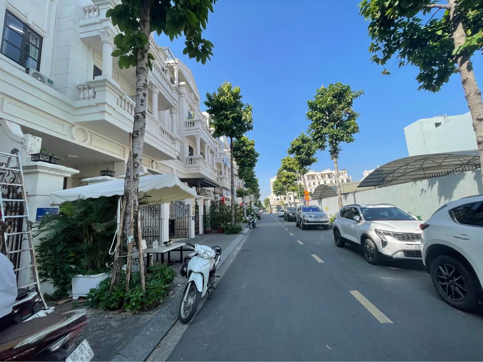 Văn phòng cho thuê tại Gò Vấp 100m² giá 14 triệu - Không gian làm việc lý tưởng!