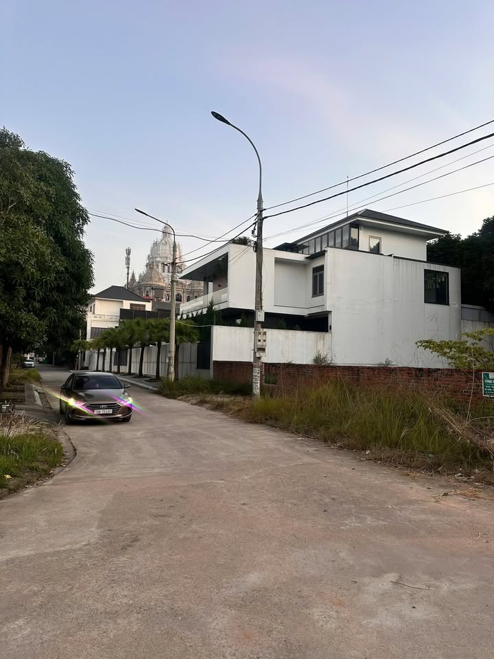 Đất thổ cư đường Nguyễn Tất Thành 108m² giá 6 tỷ - Khu vực đáng sống bậc nhất Phú Thọ!