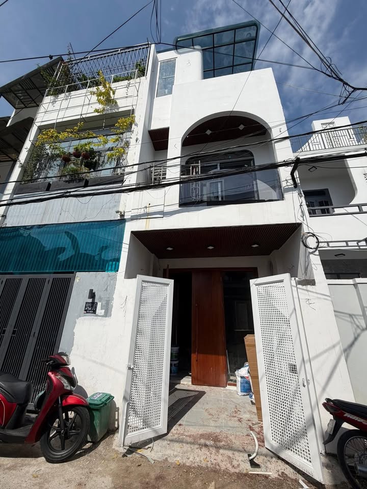 Nhà phố Hòa Minh, Đà Nẵng 61m² giá 5 tỷ - Full nội thất, sẵn sàng ở ngay!