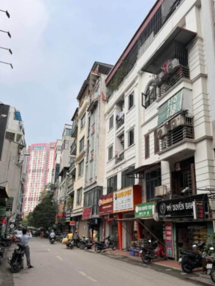 Mặt phố Trần Quốc Vượng 101m² giá 77 tỷ - Cơ hội đầu tư đẳng cấp!
