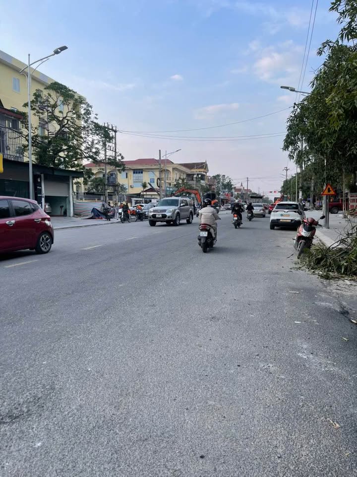 Nhà mặt tiền Nguyễn Công Trứ, 76m² giá 5.5 tỷ - Kinh doanh sầm uất!