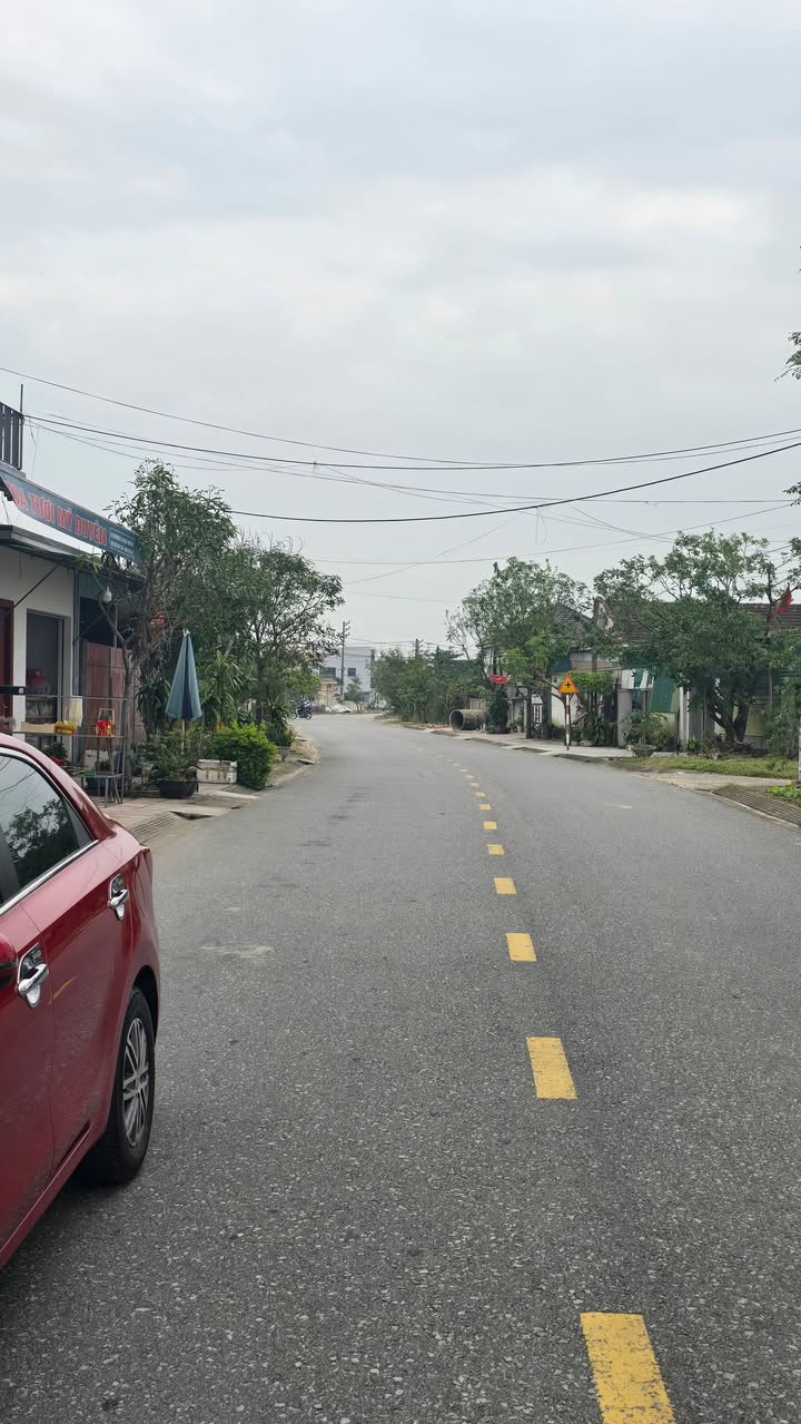 Đất kinh doanh Thạch Châu, Lộc Hà 136.5m² giá 2.4 tỷ - Cơ hội đầu tư hấp dẫn!