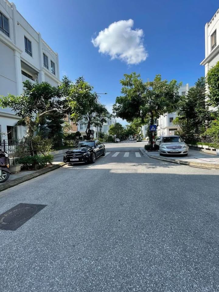 Căn villa The Manor Central Park 202m² giá 75 tỷ - Không gian sống đẳng cấp