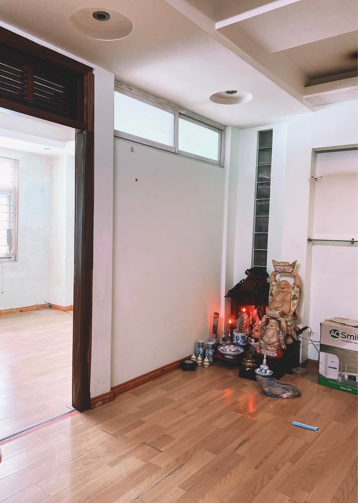 Căn hộ CCMN ngõ 42 Tam Khương 50m² giá 8 triệu - Thuê ngay cho gia đình!