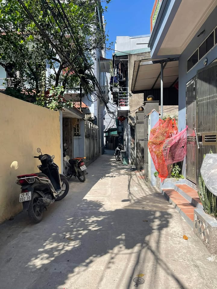 Mảnh đất Ngọc Hồi Thanh Trì 100m² giá 17 tỷ - Vị trí đẹp, tiện ích đầy đủ!