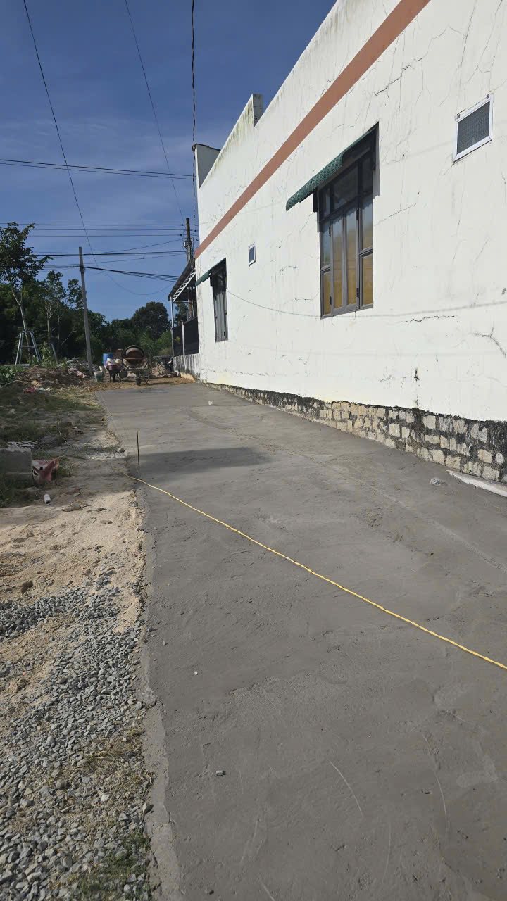 Đất thổ cư trung tâm La Gi 120m² giá chỉ 1.1 tỷ - Cơ hội đầu tư tuyệt vời!