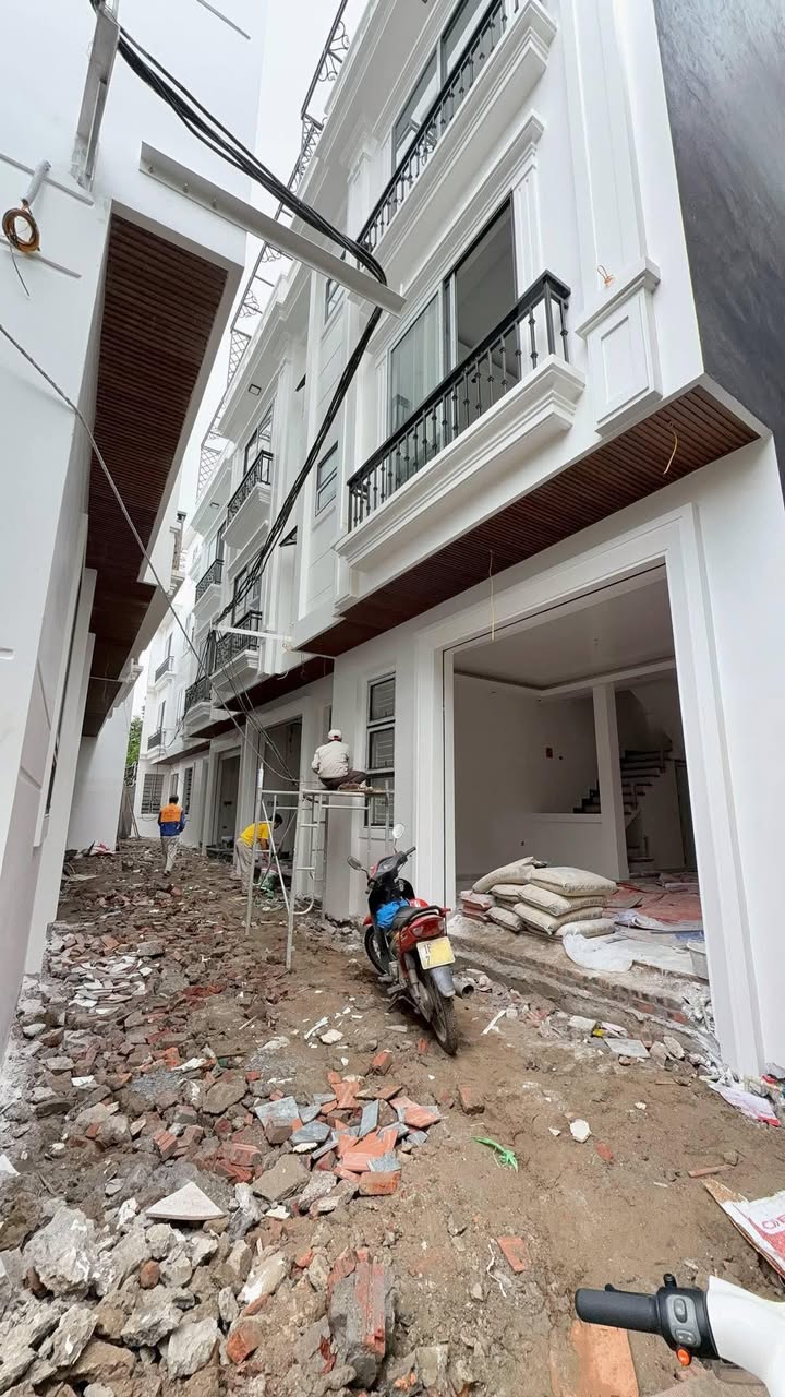 Nhà bán Đông Khê, quận Ngô Quyền 55m² giá 3.99 tỷ - Lô góc thoáng mát, ô tô đỗ sát nhà!