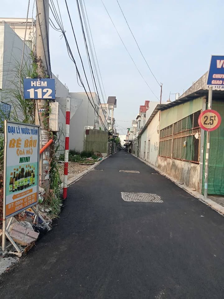 Đất nền hẻm 112 Hoàng Quốc Việt 81m² giá 2 tỷ - Sổ đỏ chính chủ