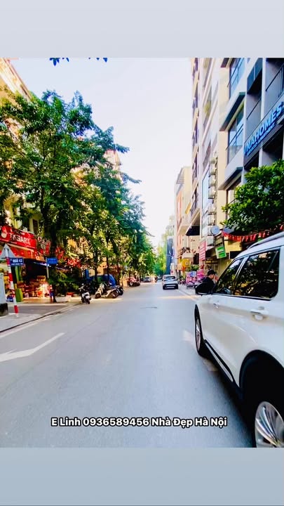 Căn hộ Võng Thị 85m² giá 20 tỷ - Lô góc thoáng mát, gần Hồ Tây!