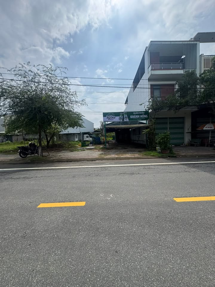 Đất nền Lê Hồng Phong Quảng Ngãi 100m² giá 2.85 tỷ - Gần 3 trường học