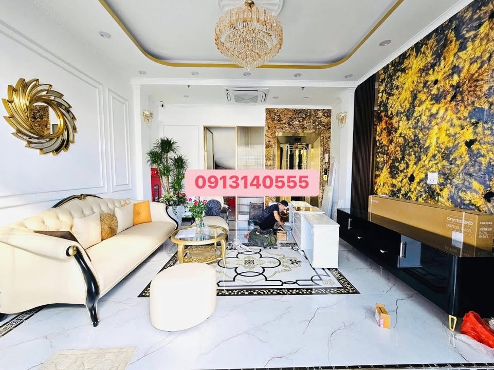 Mặt Phố Đại La, Hai Bà Trưng 43m², 7 Tầng Thang Máy - Kinh Doanh Sầm Uất!