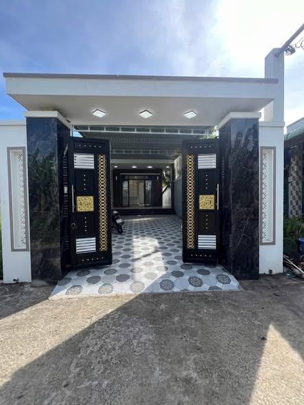 Nhà hẻm ô tô Phường 5, TP. Tân An 286m² giá 3.05 tỷ - Chính chủ bán gấp!