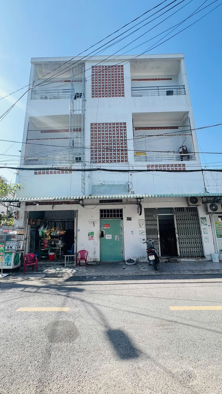 Căn hộ dịch vụ mặt tiền Hiệp Thành 05, Q12 - 250m², thu nhập 90 triệu/tháng!