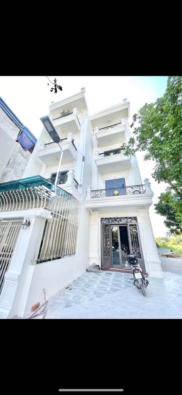 Nhà 4 tầng mặt đường Lộc Vượng, Nam Định 66m² giá 5.2 tỷ - Kinh doanh thuận lợi!