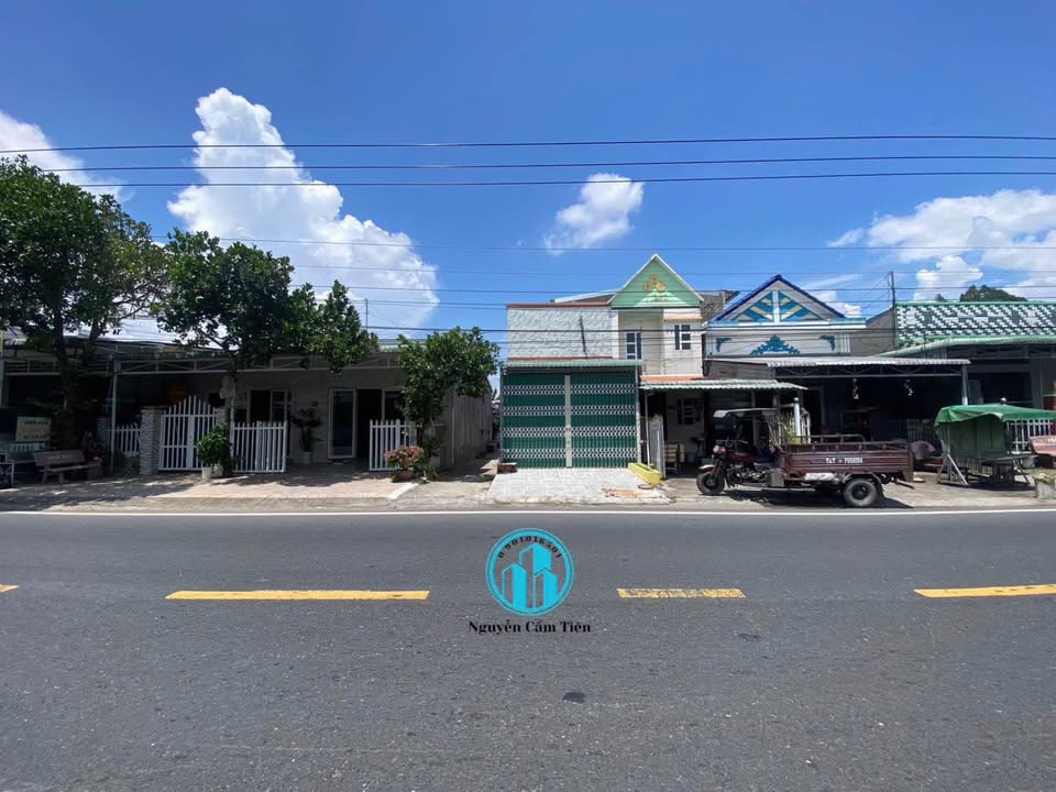 Nhà gác lửng mặt tiền Quốc Lộ 30, P Mỹ Ngãi, 79.4m² - Giá 2.2 tỷ, thích hợp kinh doanh!