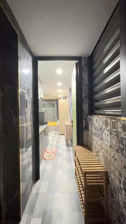 Căn hộ cho thuê Võ Văn Kiệt, Q.1 7.5 triệu - Full nội thất, bãi xe rộng