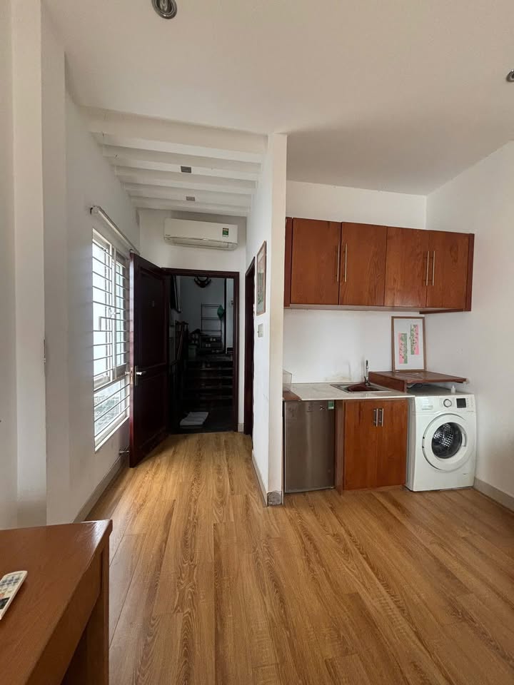 Căn hộ cho thuê Hồ Thị Kỷ quận 10 - Ban công riêng, Full nội thất