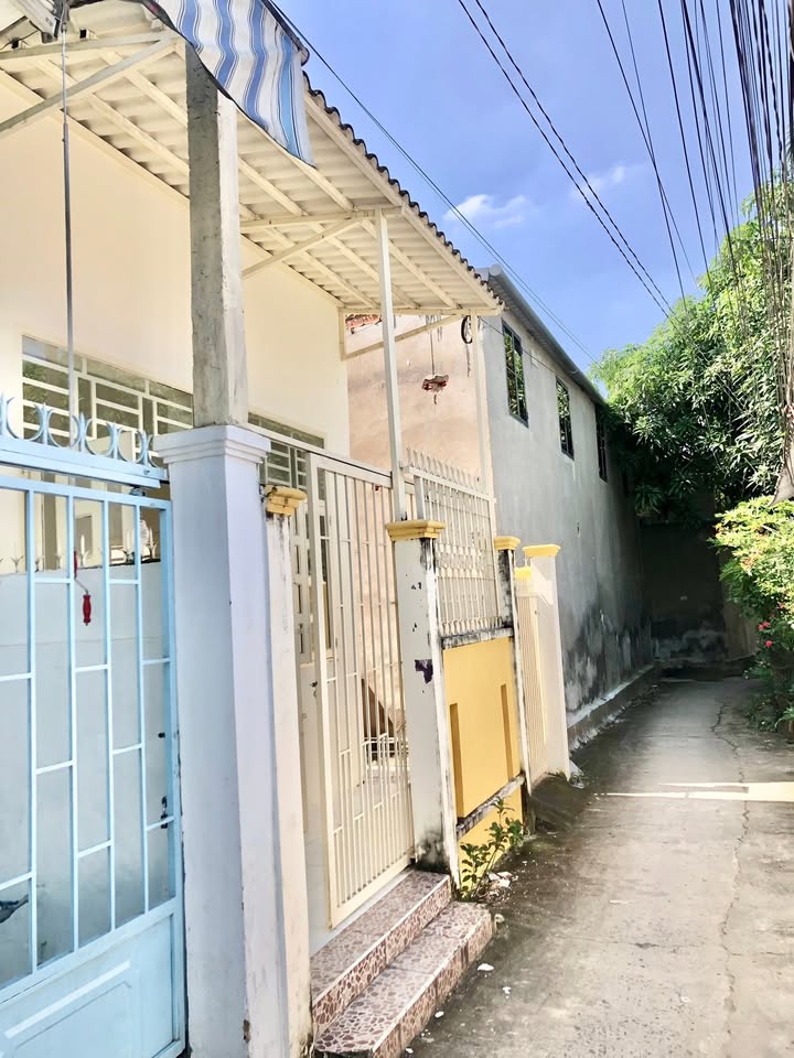 Nhà thuê hẻm Nguyễn Việt Hồng, Cần Thơ 77m² giá 4.5 triệu - Không gian sống thoải mái!