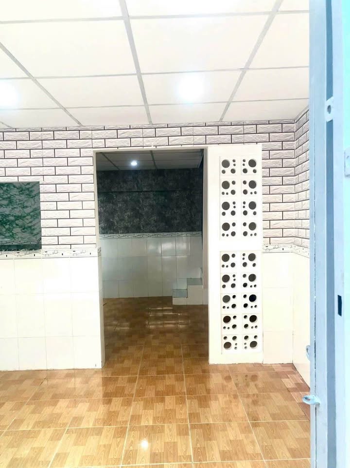 Nhà cho thuê hẻm 2 Nguyễn Việt Hồng, 52m² giá 4 triệu - Thích hợp cho gia đình nhỏ!