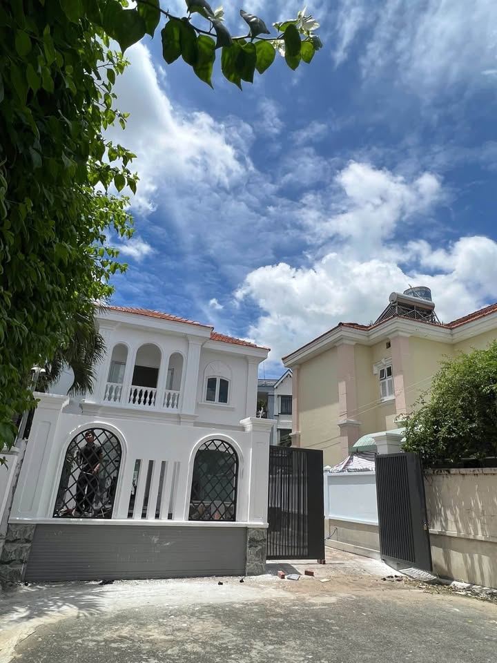 Biệt thự Phước Lai Biên Hòa 550m² giá 11 tỷ - Sang trọng, an ninh cao