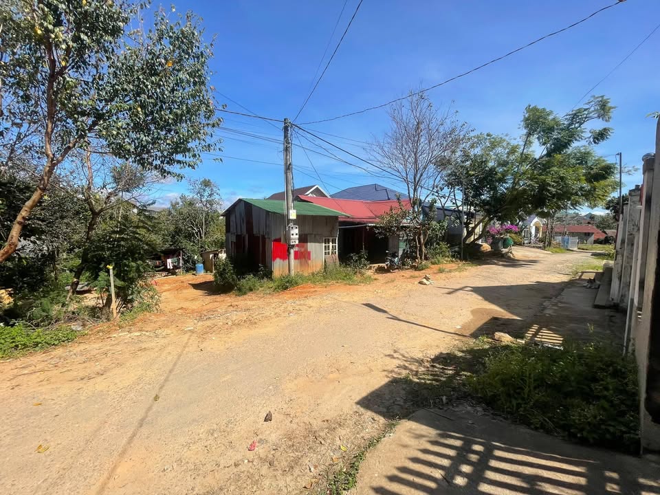 Đất 2 mặt tiền Darrahoa, Đạ Nhim 495m² giá 1.8 tỷ - Đầu tư sinh lời ngay!