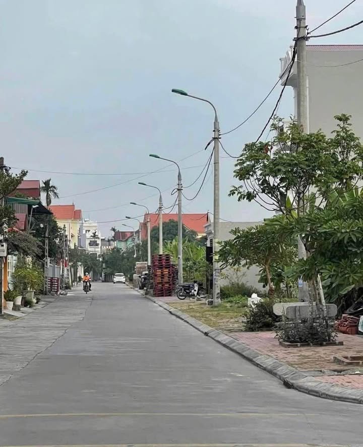 Đất đấu giá tại Gia Tân, Gia Lộc 100m² giá 2 tỷ - Vị trí đắc địa gần trường học