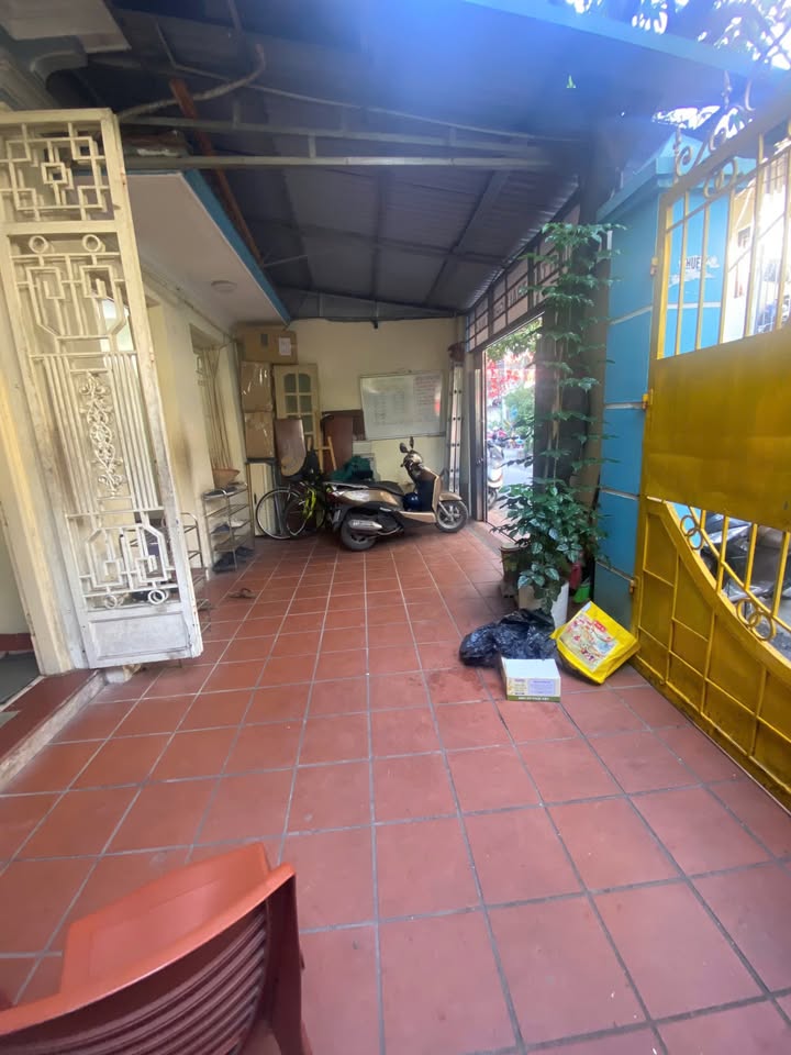 Mặt bằng kinh doanh cho thuê tại Thành Công, Ba Đình 80m² giá 15 triệu - Không gian thoáng đãng, tiện lợi!