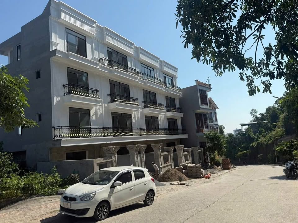 Nhà 4 tầng chính chủ tại Hạ Long - Diện tích 53m², giá từ 5.5 tỷ - Sẵn sàng vào ở!