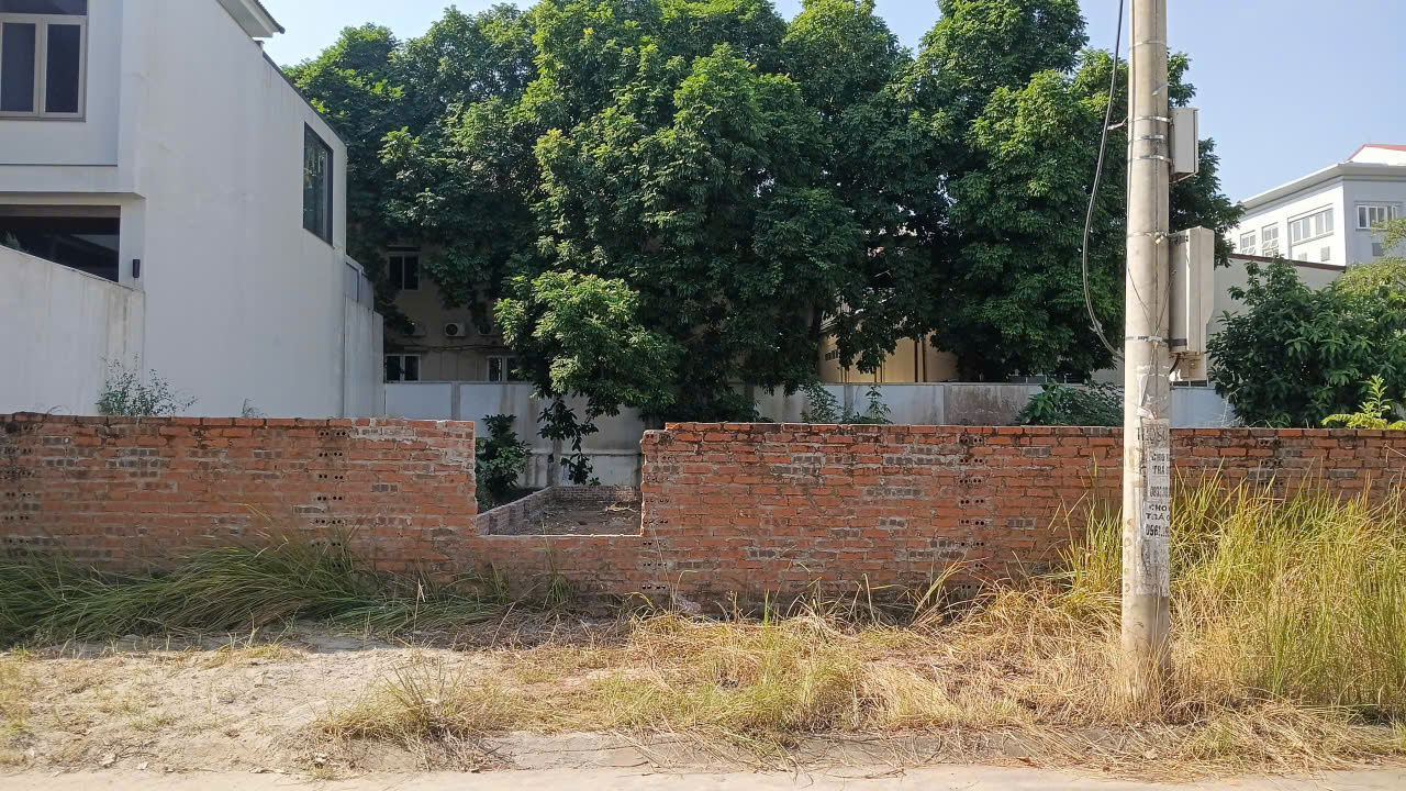 Đất nền Băng 2 đường Nguyễn Tất Thành 107,5m² giá 6.45 tỷ - Gần công viên và trường Chuyên Hùng Vương!