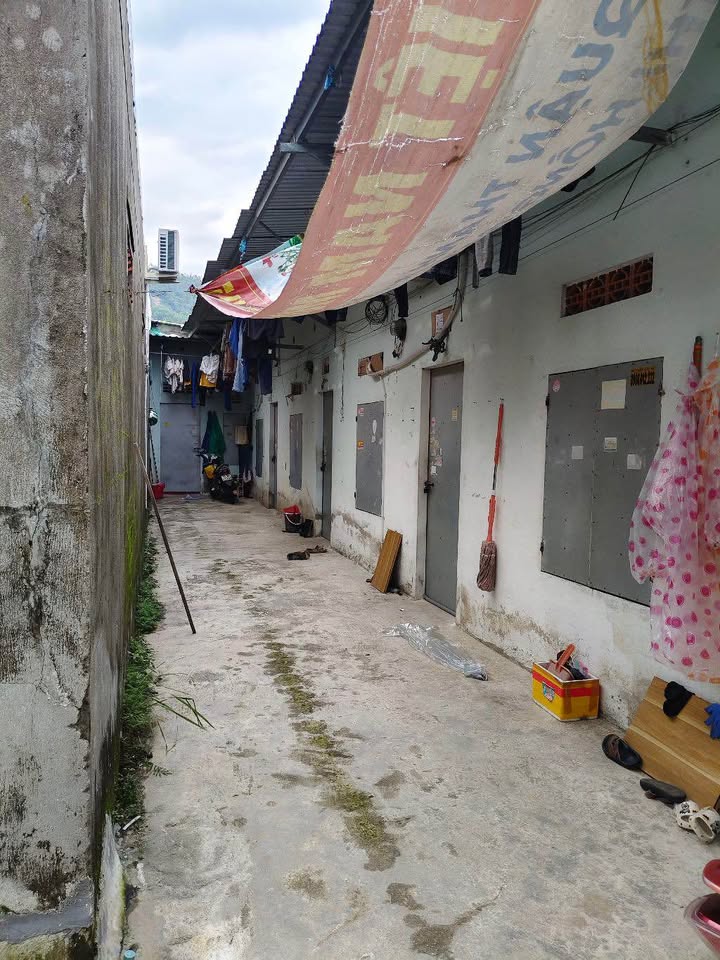 Dãy trọ 5 phòng cho thuê tại đường Âu Cơ, 163m² giá 3.6 tỷ - Dòng tiền ổn định!