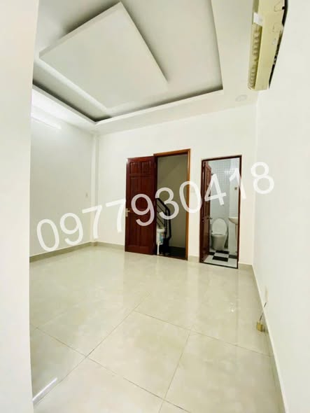 Nhà 3 Lầu Hẻm Xe Hơi Nguyễn Văn Cừ 23.56m² giá 6 tỷ - Sẵn sàng vào ở ngay!