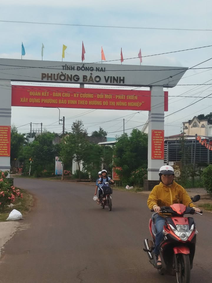 Đất nền Bảo Vinh Long Khánh 200m² giá chỉ 1 tỷ - Cơ hội đầu tư tuyệt vời!