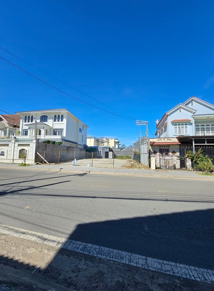 Đất mặt tiền đường Nguyên Tử Lực Đà Lạt 300m² giá thỏa thuận - Cơ hội đầu tư tuyệt vời!