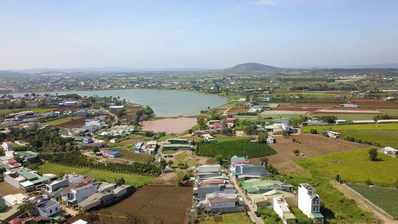 Đất nền dự án Nguyễn Văn Cừ Đức Trọng 126m² giá chỉ 2.3 tỷ - Sổ đỏ chính chủ!