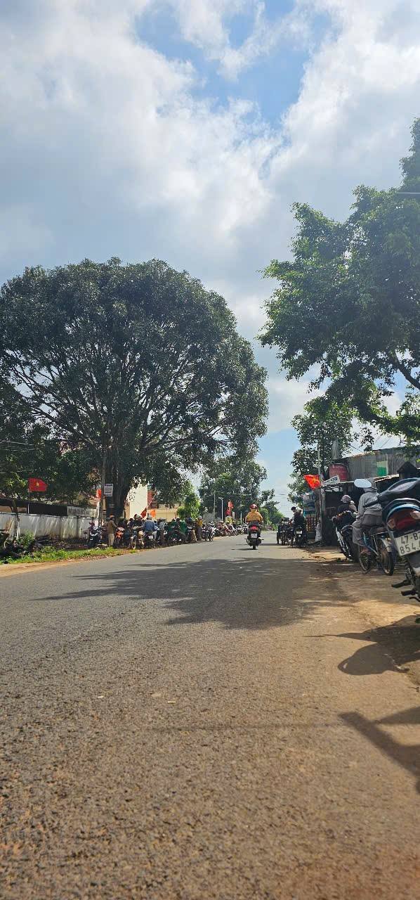 Đất nền Buôn Ma Thuột 210m² giá 2.05 tỷ - Mặt tiền kinh doanh sầm uất!