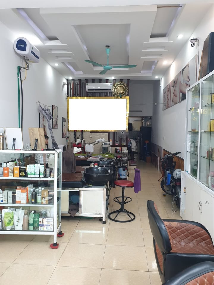 Nhà mặt tiền chợ Kênh, TP Nam Định 64m² giá 5.2 tỷ - Kinh doanh đỉnh cao!