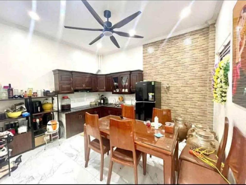 Nhà 3 tầng Lộc Hạ, Nam Định 45m² giá 3.2 tỷ - Ô tô vào tận nhà!