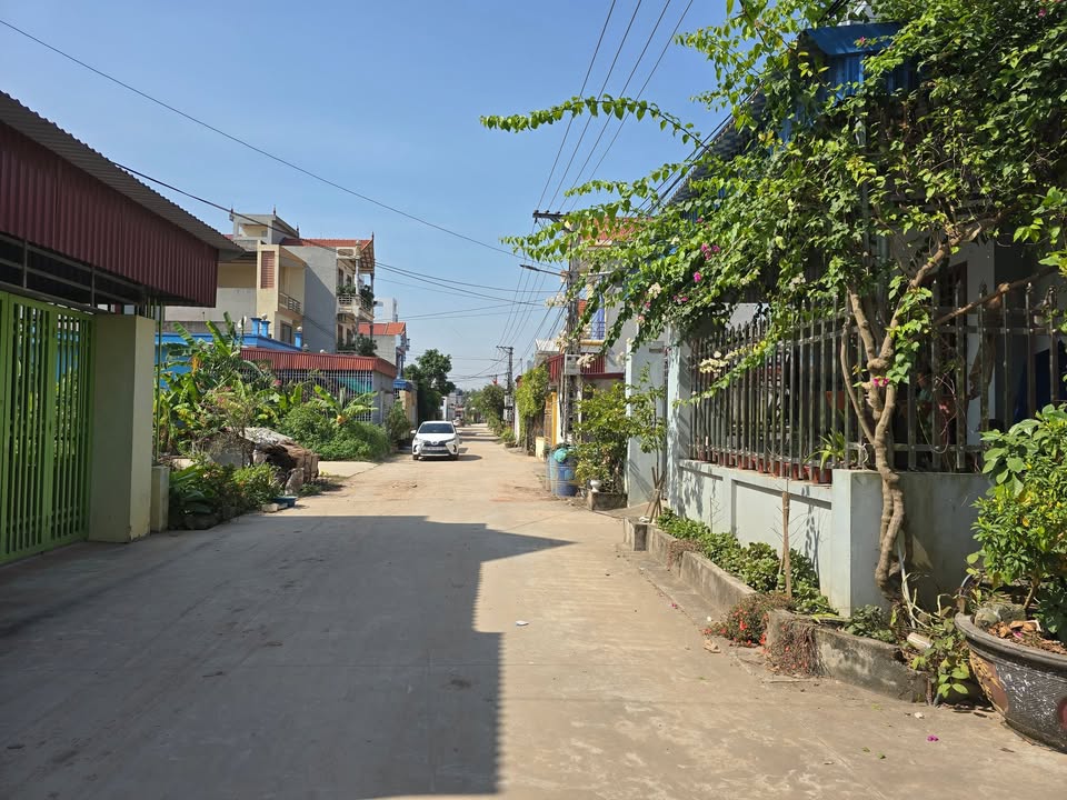 Đất mặt đường Nghĩa Trung 96.9m² giá 1.69 tỷ - Vị trí đẹp, tiện ích đầy đủ