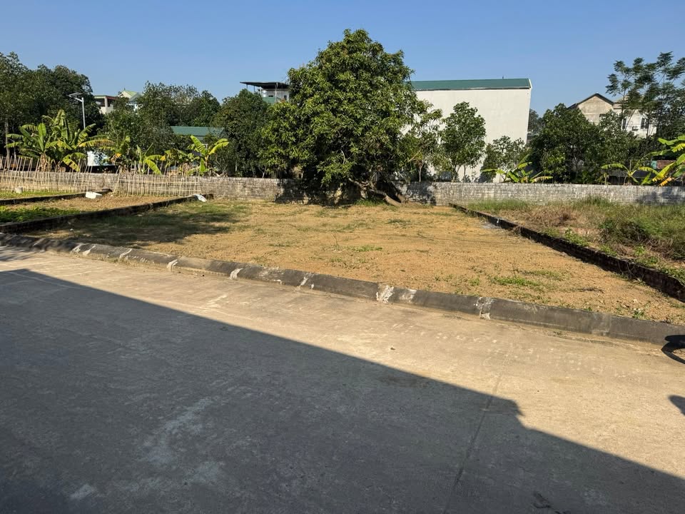 Đất nền Phúc Tiến, Thạch Thất 204m² giá chỉ 20 triệu/m² - Cơ hội đầu tư tuyệt vời!